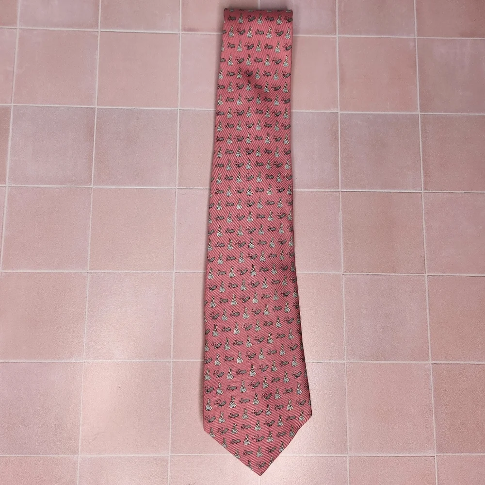 Vineyard Vines Whale and Island Tie